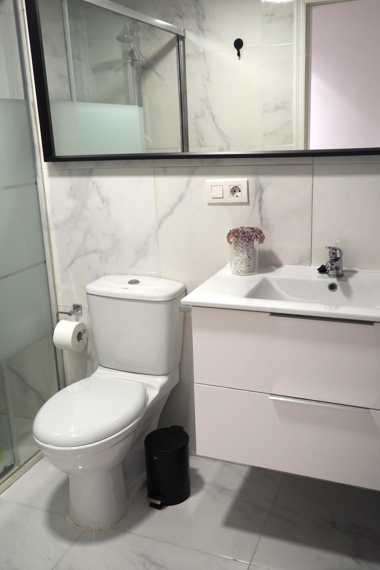 Moderno Apartamento Con Garaje Privado En El Centro De Vigo Exterior foto