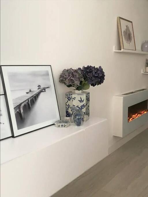 Moderno Apartamento Con Garaje Privado En El Centro De Vigo Exterior foto