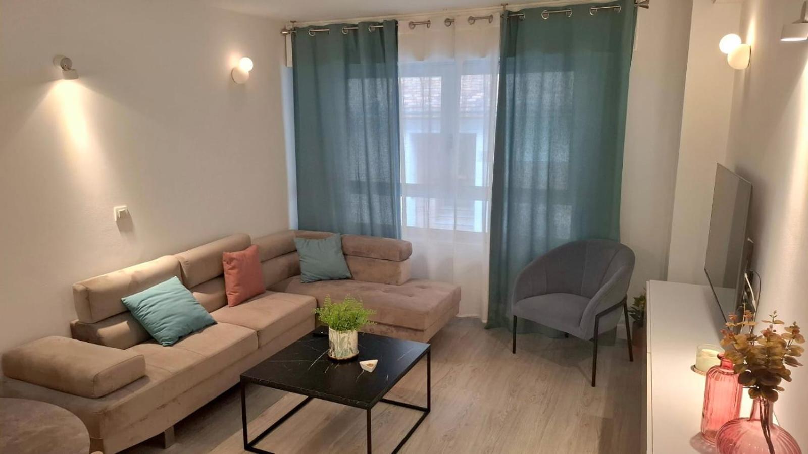Moderno Apartamento Con Garaje Privado En El Centro De Vigo Exterior foto