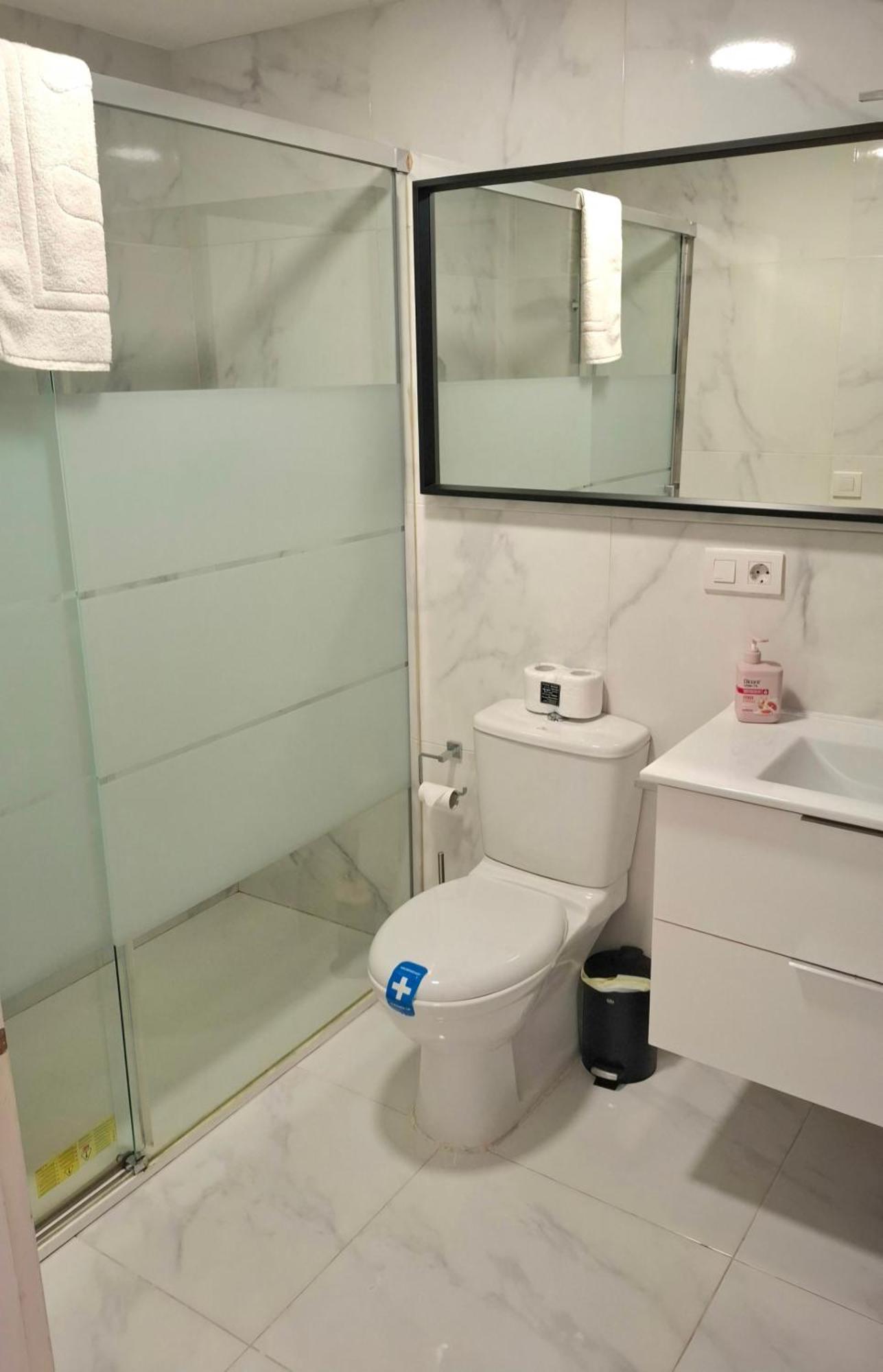 Moderno Apartamento Con Garaje Privado En El Centro De Vigo Habitación foto