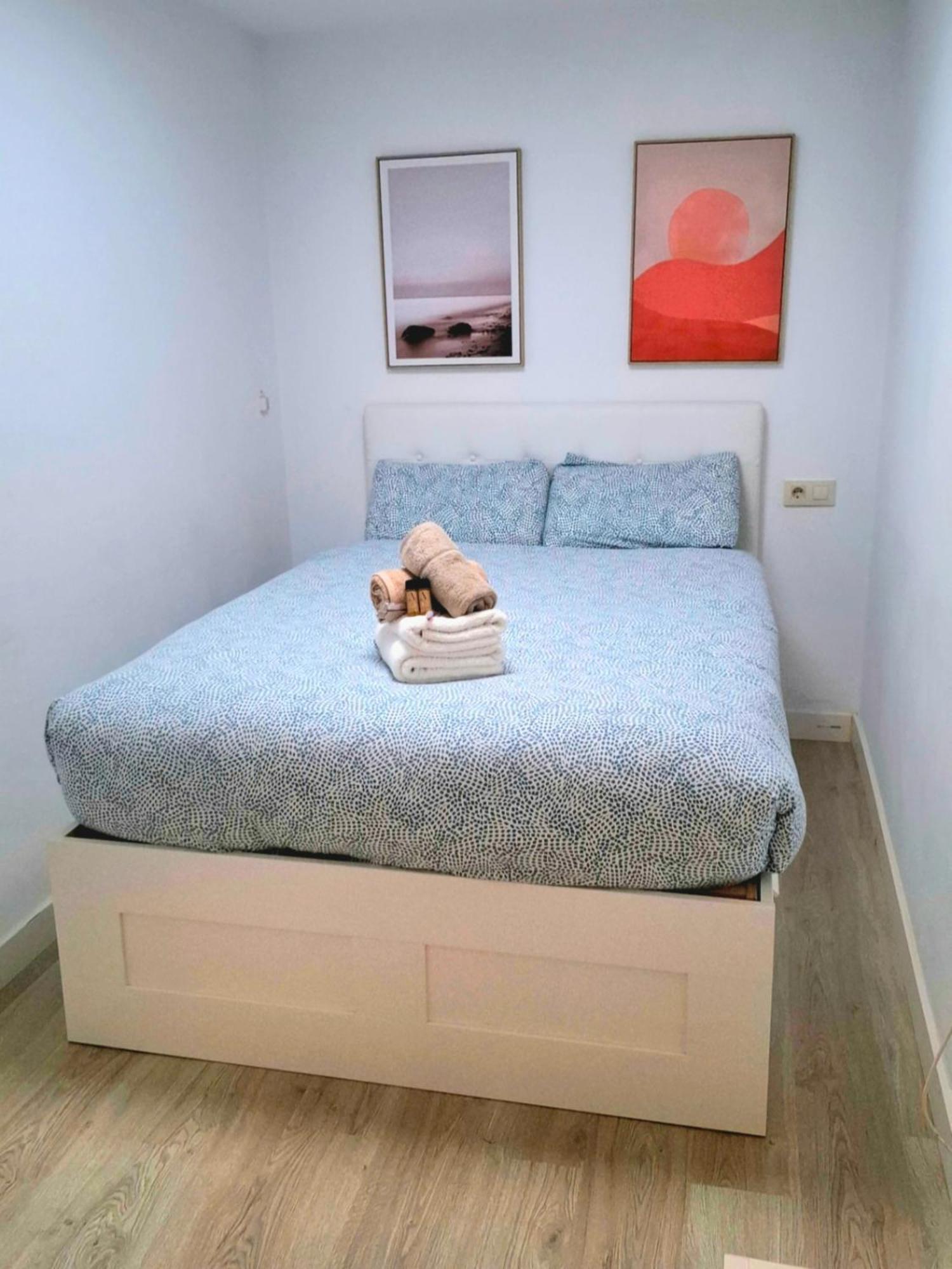 Moderno Apartamento Con Garaje Privado En El Centro De Vigo Habitación foto
